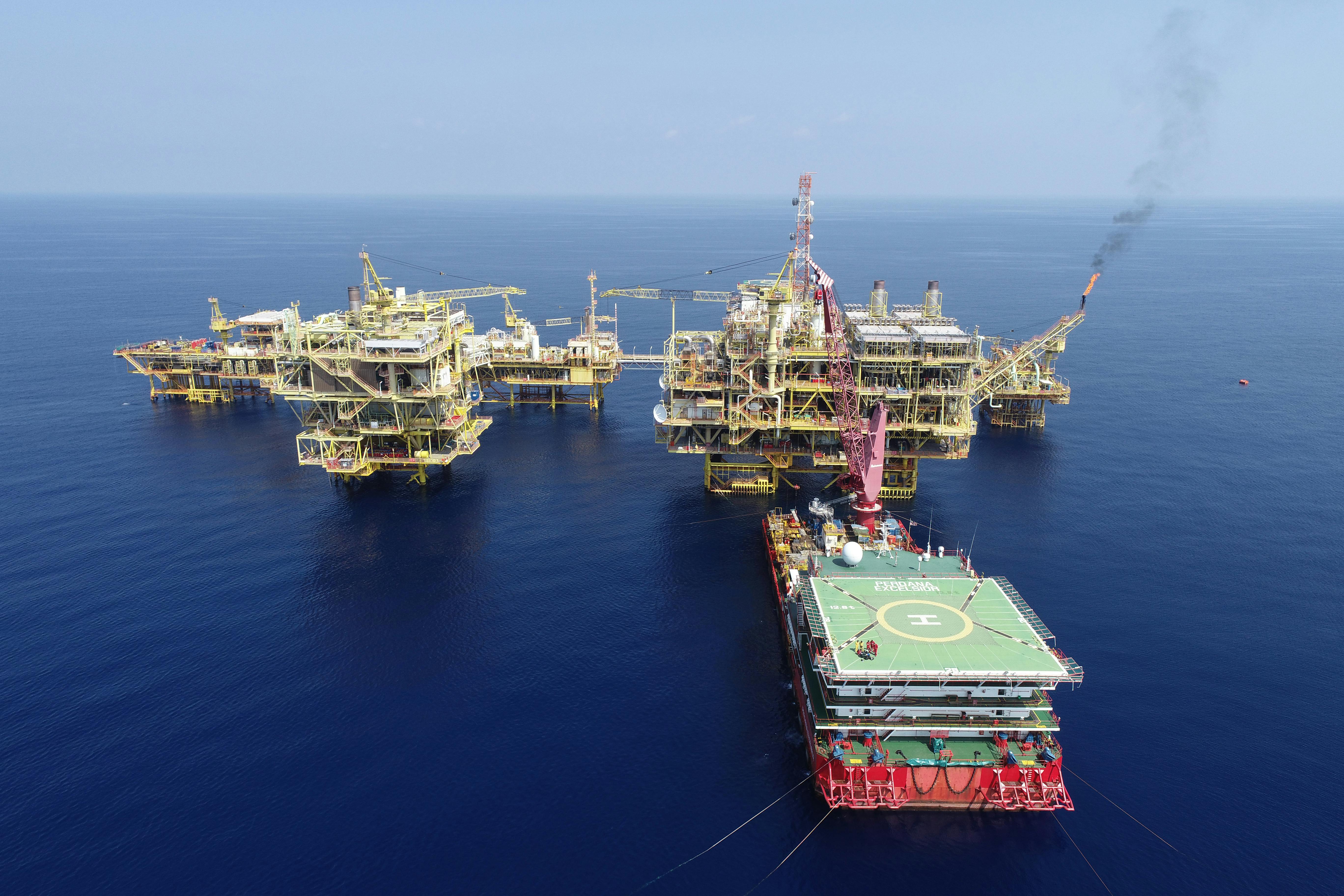 Oil & Gas