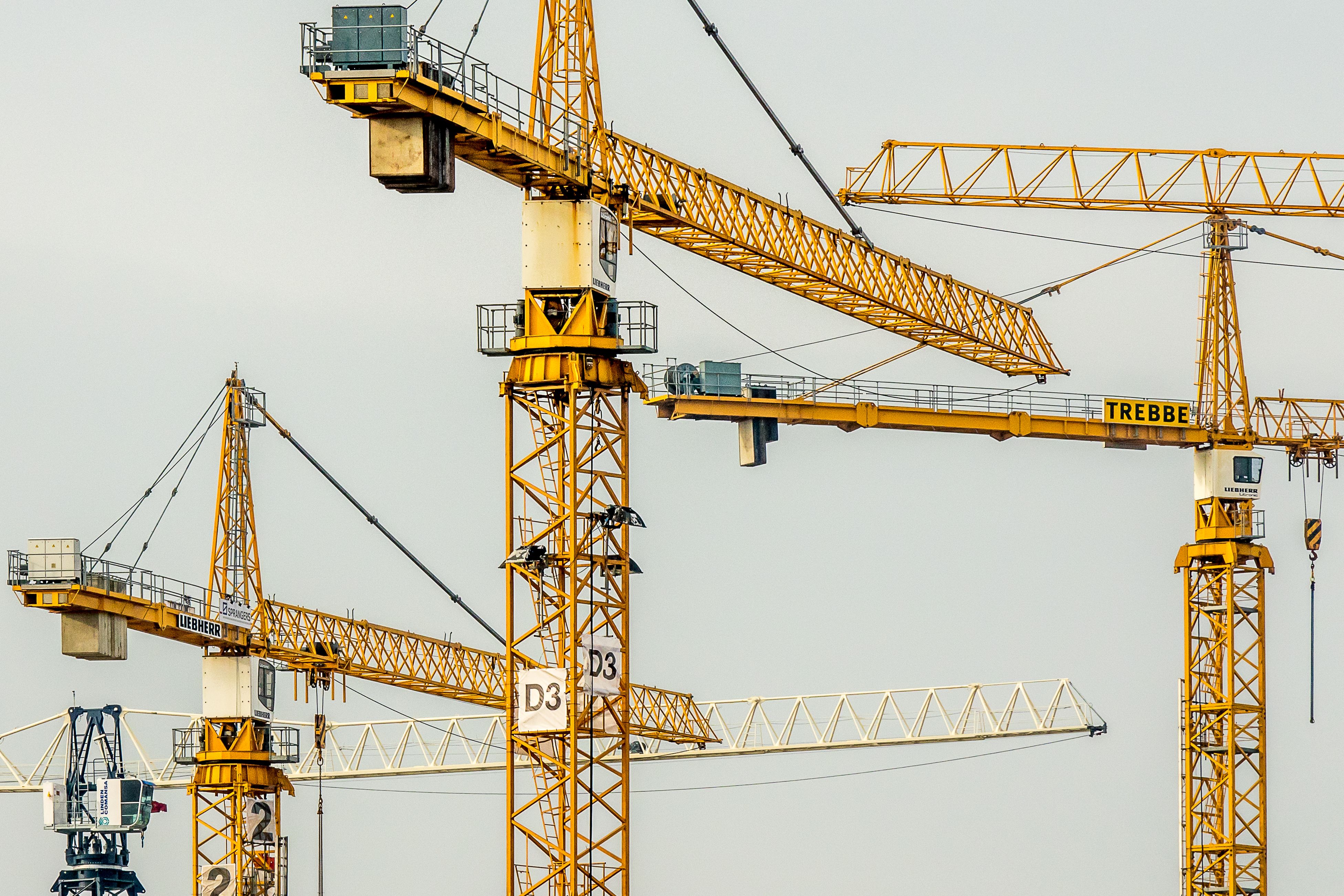 The EPC Constraint: How Execution Capacity Is Reshaping Global Energy Investment